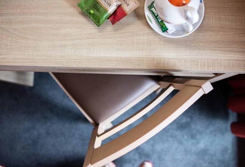 Номер Стандарт, Hôtel Hélianthe