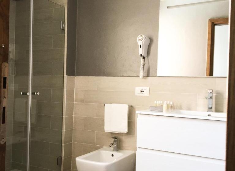 اتاق استاندارد سه نفره, Boutique Hotel Sant Andrea & Relais