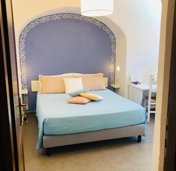 اتاق استاندارد سه نفره, Boutique Hotel Sant Andrea & Relais