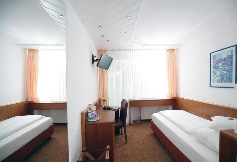 컴포트 싱글 룸, Badhotel Restaurant Stauferland
