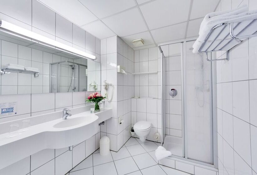 Номер Комфорт, Trans World Hotel Columbus
