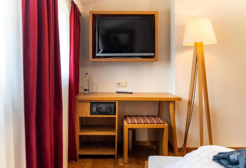 Номер Стандарт Индивидуальный, Landhotel Postwirt