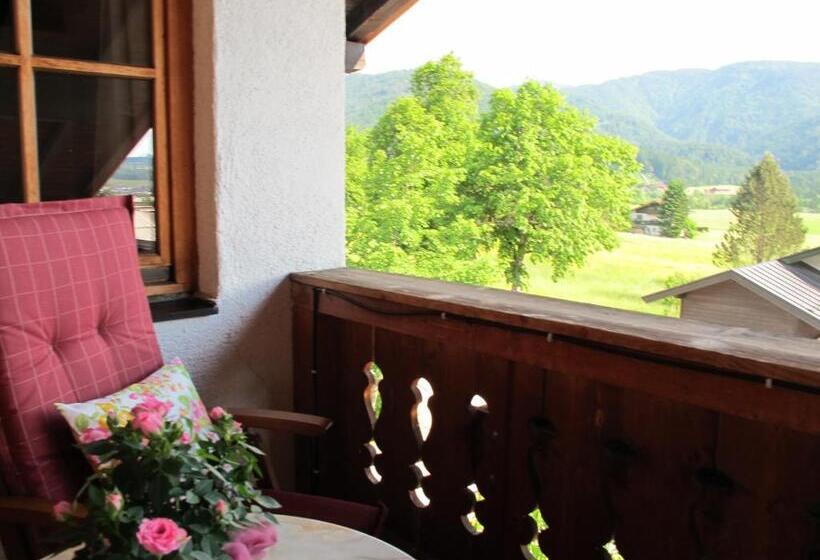 آپارتمان 1 خوابه, Gästehaus Bergstüberl
