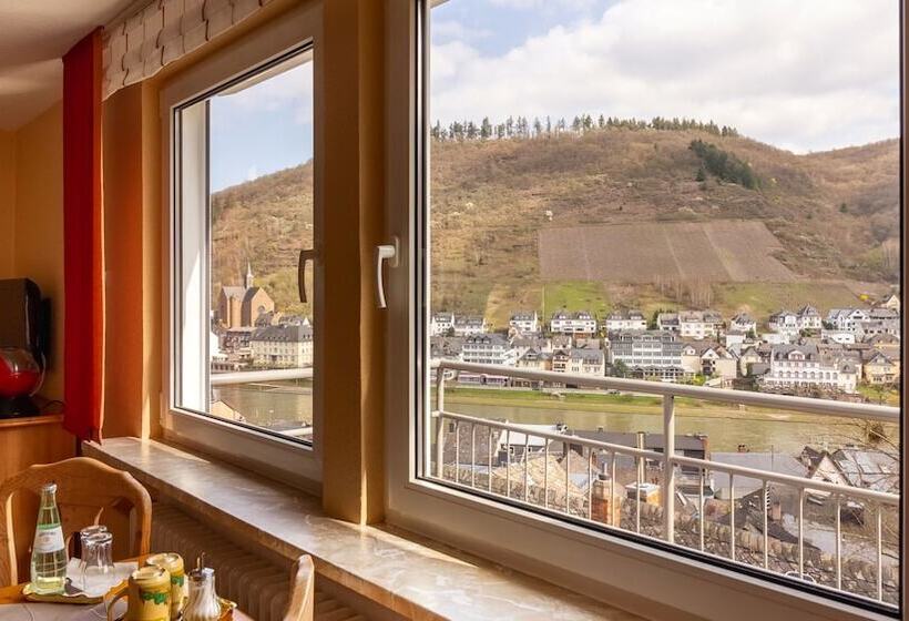 Quarto Estandar Cama Casal, Villa Tummelchen