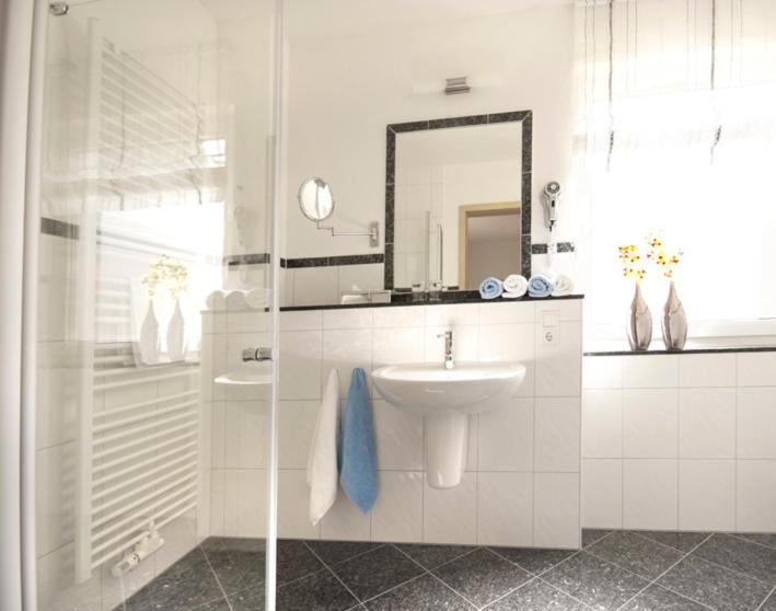 Апартаменты 1 Спальня, & Ferienappartements Edelweiss