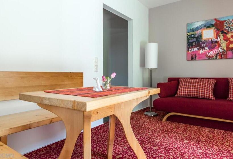 Апартаменты 1 Спальня с Террасой, Landhotel Baumwipfel