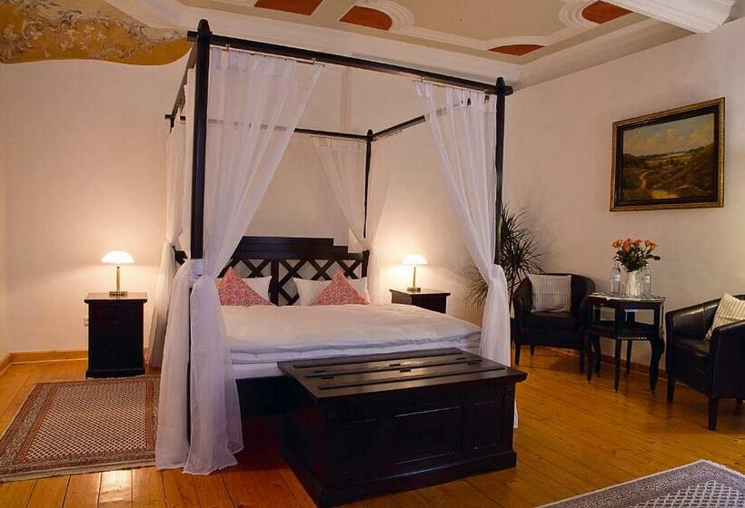 Quarto Deluxe, Restaurant Dicker Mann Hotel Zum Blauen Krebs