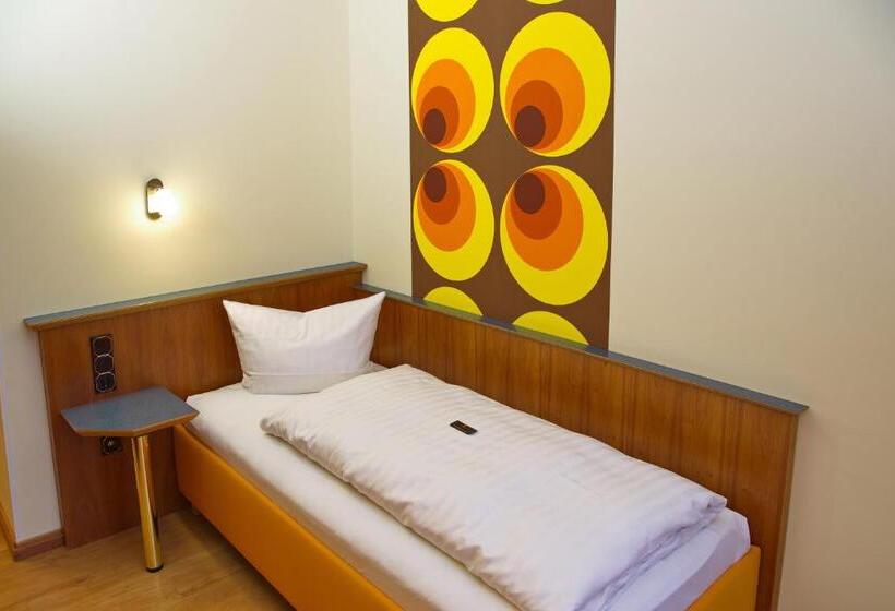 Номер Стандарт Индивидуальный, Stadtcafé Hotel Garni