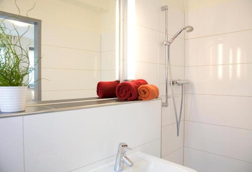 Номер Стандарт Трехместный, Hostel Köln