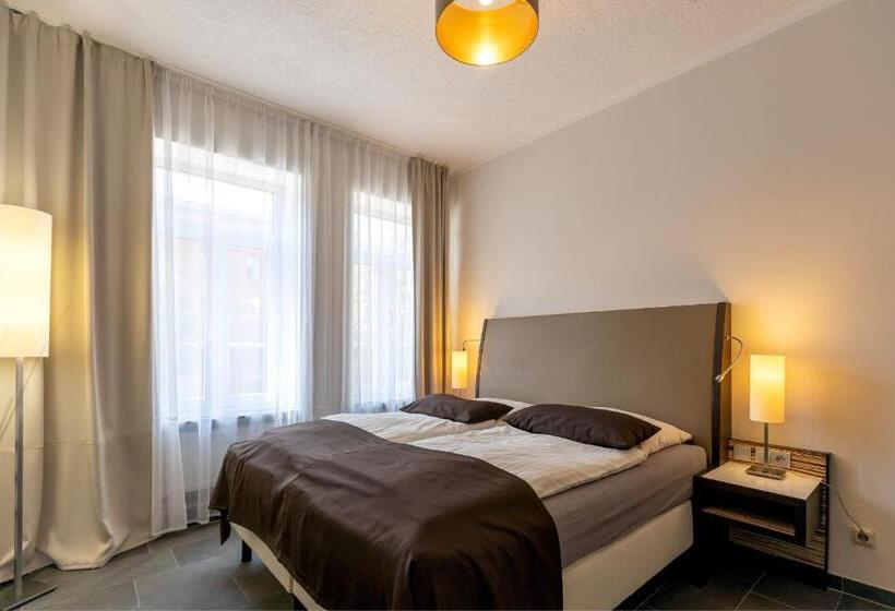 Апартаменты 2 Спальни, Garni  Am Domplatz