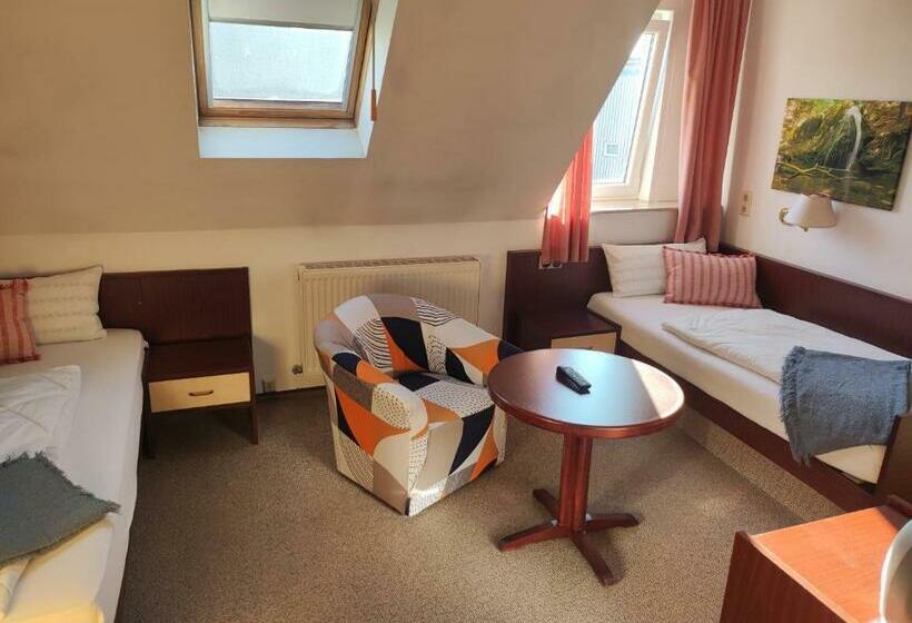 Номер Стандарт, Zimmer Am Jüdenhof