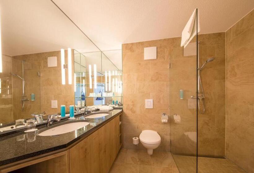 Deniz Manzaralı Süit, Michels Strandhotel Germania