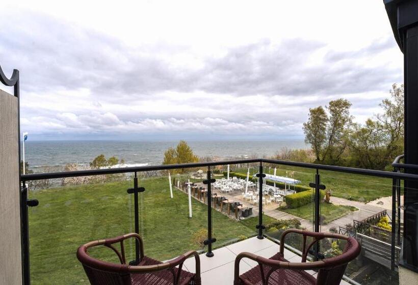 Номер Стандарт Вид на Море, Restauracja Faleza