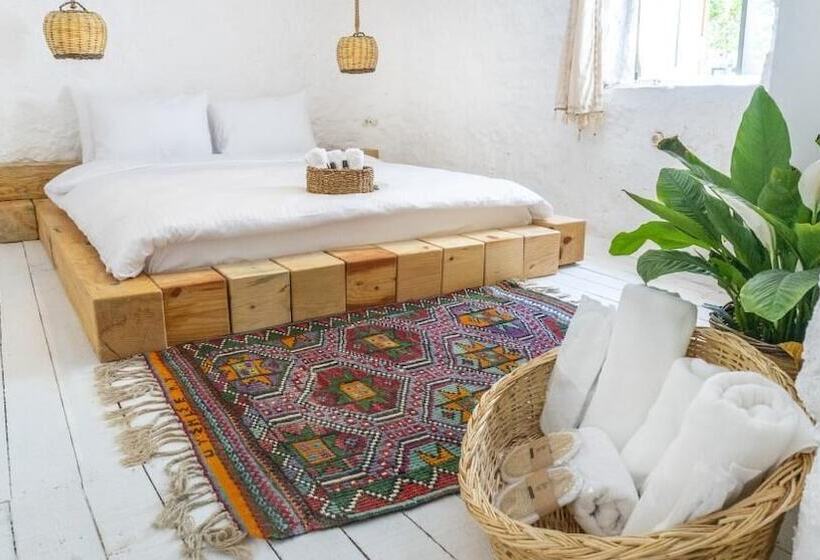 Quarto Deluxe, Bo Alacati