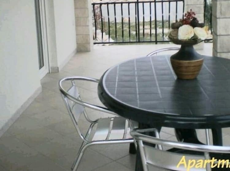 침실 2개 바다 전망 아파트, Apartmani Slavica