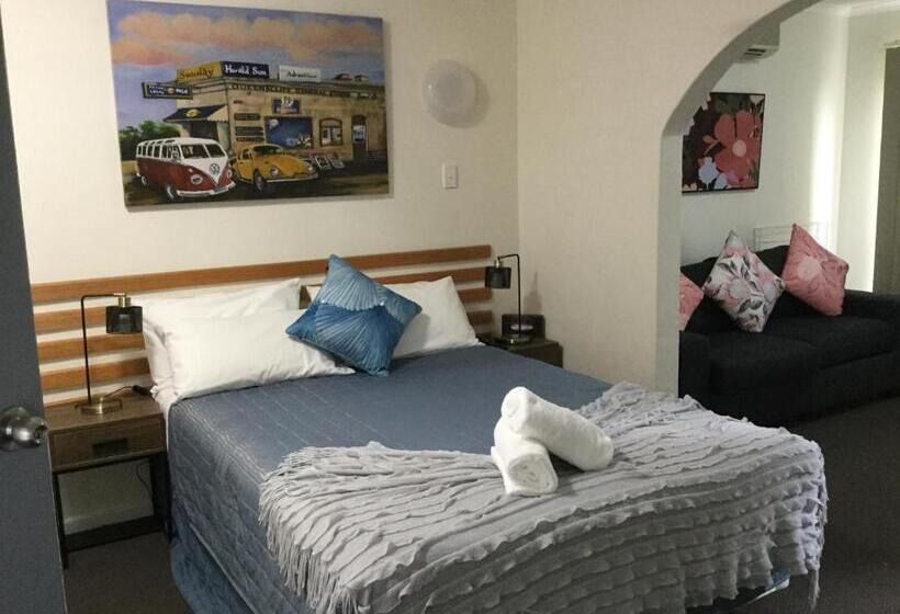 Номер Стандарт, Oceanside Hawks Nest