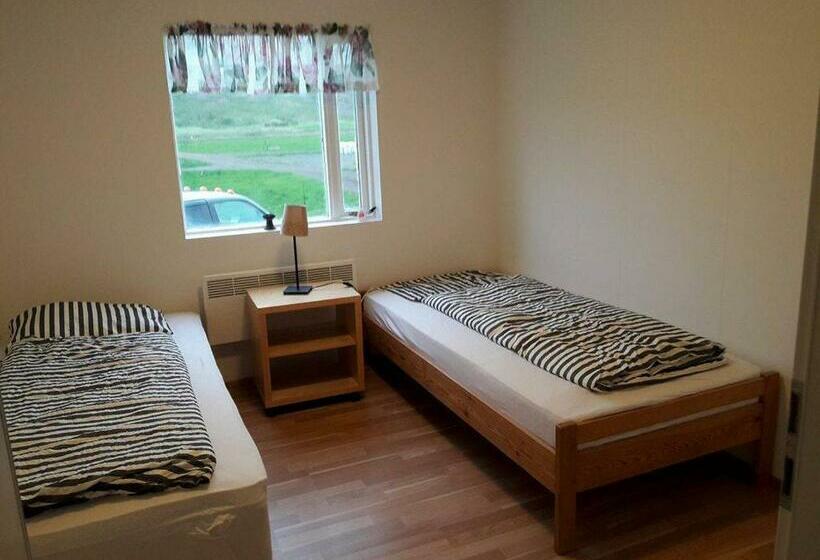 اتاق استاندارد با سرویس بهداشتی مشترک, Sandhaugar Guesthouse