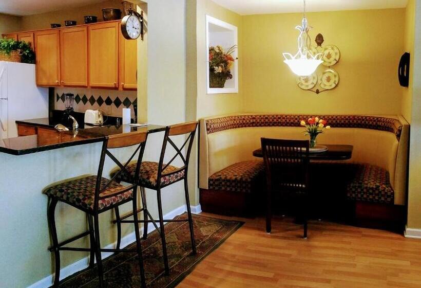 1 Bedroom Apartment Lake View, Fairfield Plantation Resort