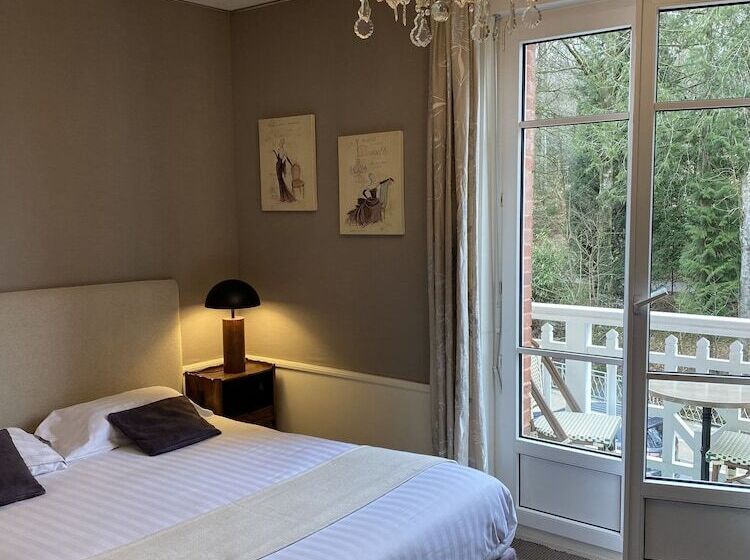 Номер Комфорт, Brit Hotel & Spa Le Roc Au Chien