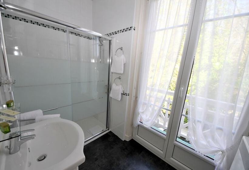 Номер Deluxe, Brit Hotel & Spa Le Roc Au Chien