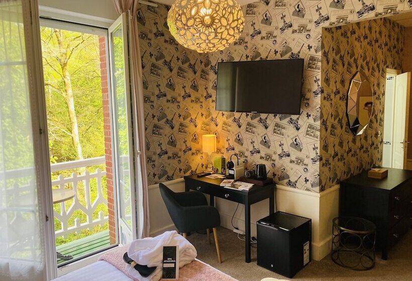 Номер Deluxe, Brit Hotel & Spa Le Roc Au Chien