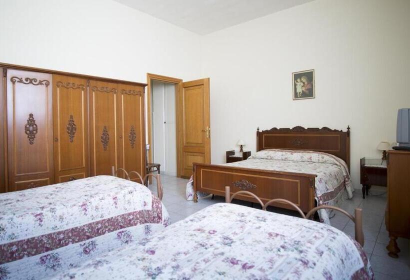 Четырехместный Номер Стандарт, Domus San Vincenzo