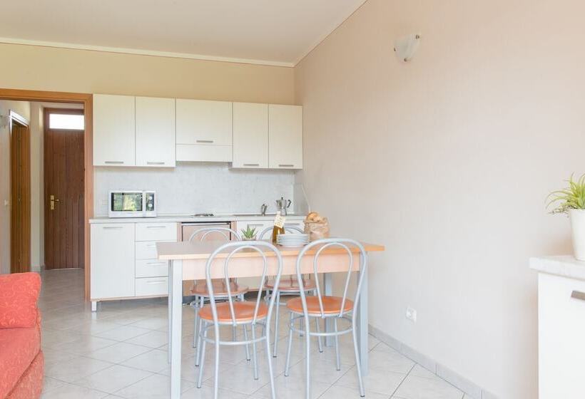 Апартаменты 2 Спальни, Residence La Pertica