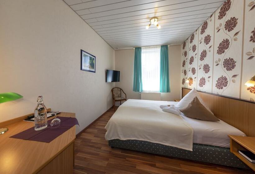 Номер Стандарт, Landhotel Zum Niestetal