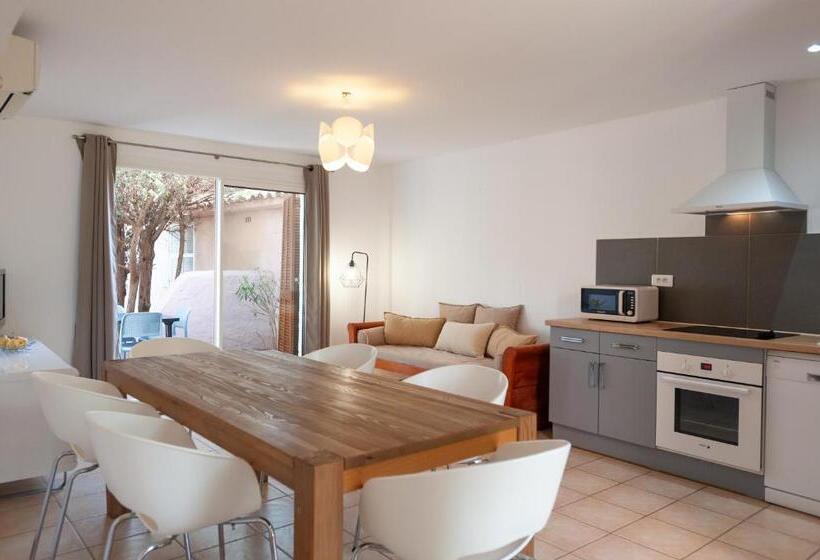 2-Bedroom Classic Apartment, Résidence Marina Di Santa Giulia