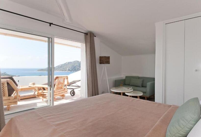 Дом 4 Спальни, Résidence Marina Di Santa Giulia