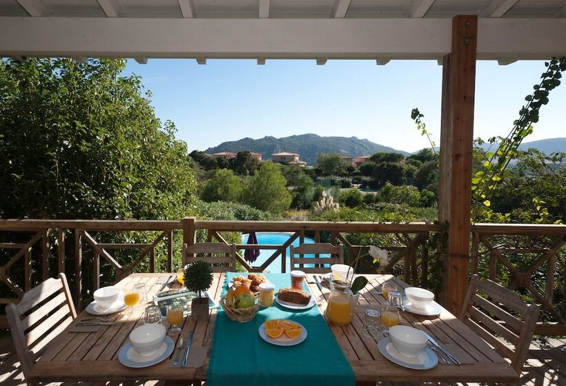 Дом 3 Спальни, Résidence Marina Di Santa Giulia