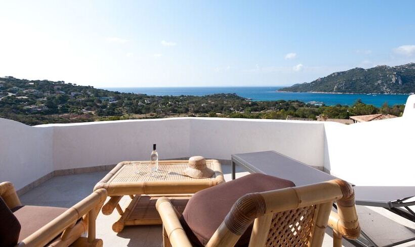 Дом 4 Спальни, Résidence Marina Di Santa Giulia