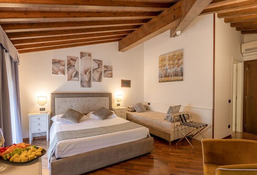 Номер Стандарт Трехместный, Villa Cariola