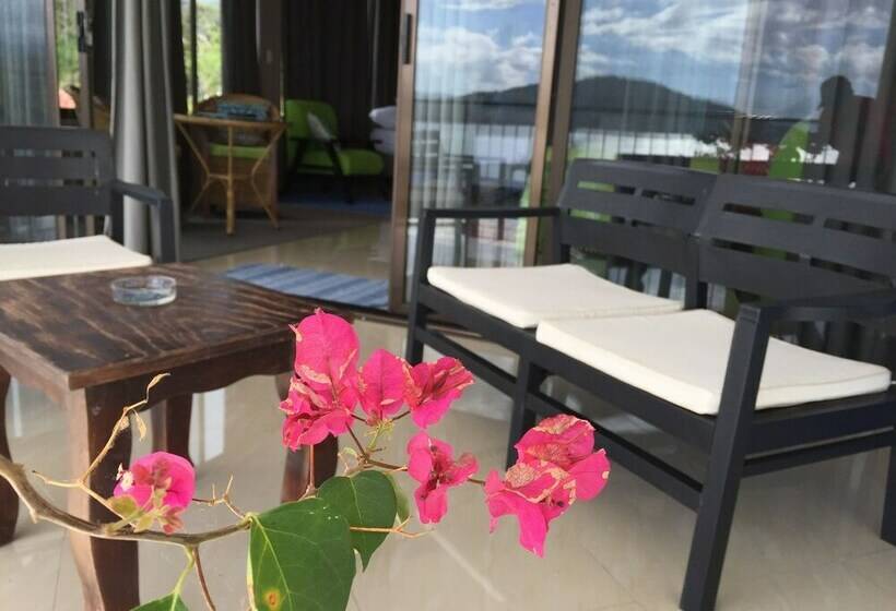 Студия Стандарт, Bluebay Bugenvil Lake Lodge