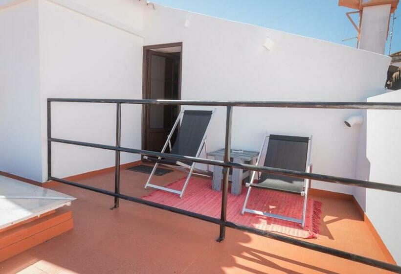 Семейный Номер, Beja Hostel