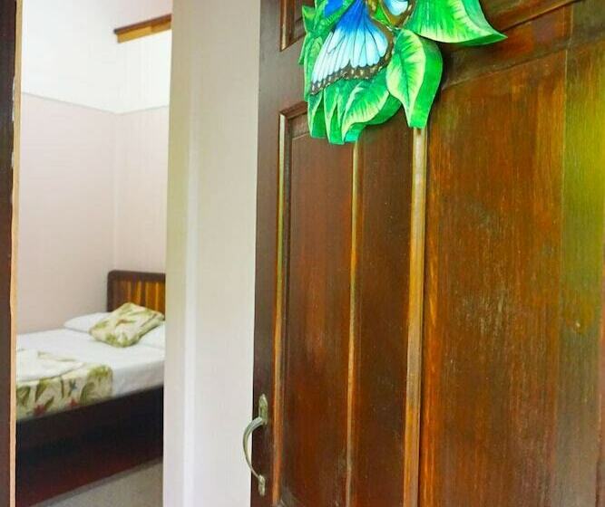 Номер Стандарт, Cabinas Tropicales