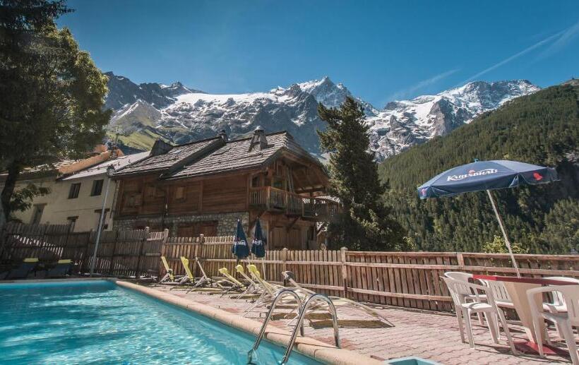 Одноместный Номер Вид на Сад, Hôtel Castillan