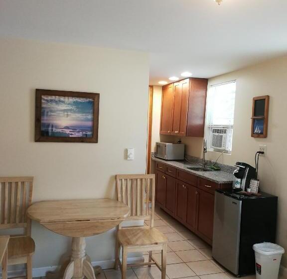 Номер Стандарт, Pine View Lodge