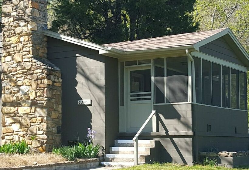 Хижина, Pisgah View Ranch