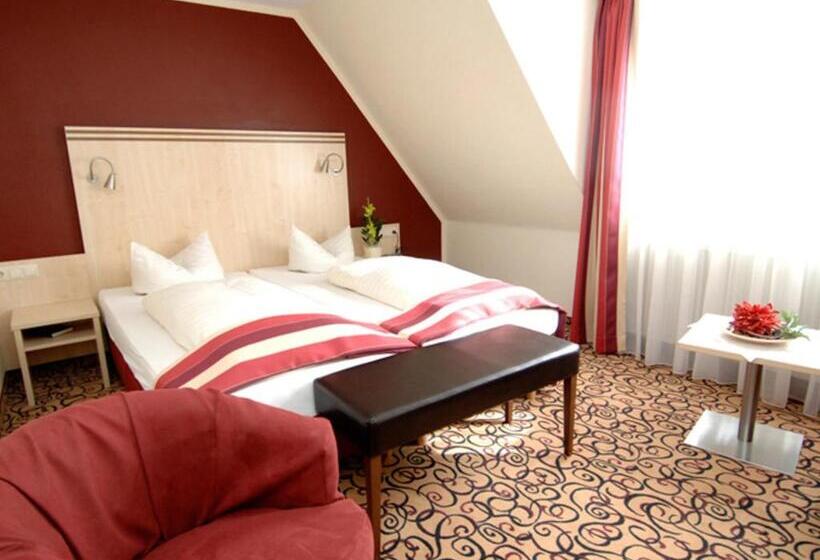 Номер Стандарт, Land Gut Hotel Zum Löwen Garni