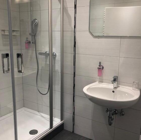 Номер Стандарт, Landhotel Gasthof Zur Krone