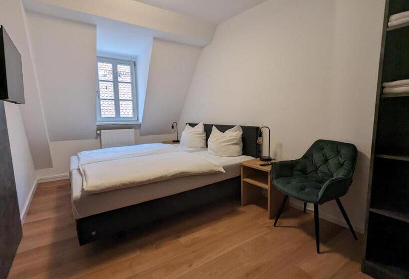 Номер Economy, Casa Italia