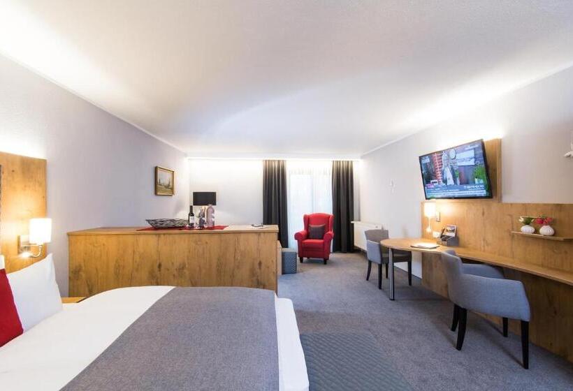 Полулюкс Повышенной Комфортности, Genusshotel Zum Wendl