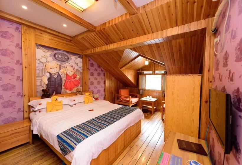 コンフォートルーム, Mount Emei Teddy Bear Hotel玩具熊酒店