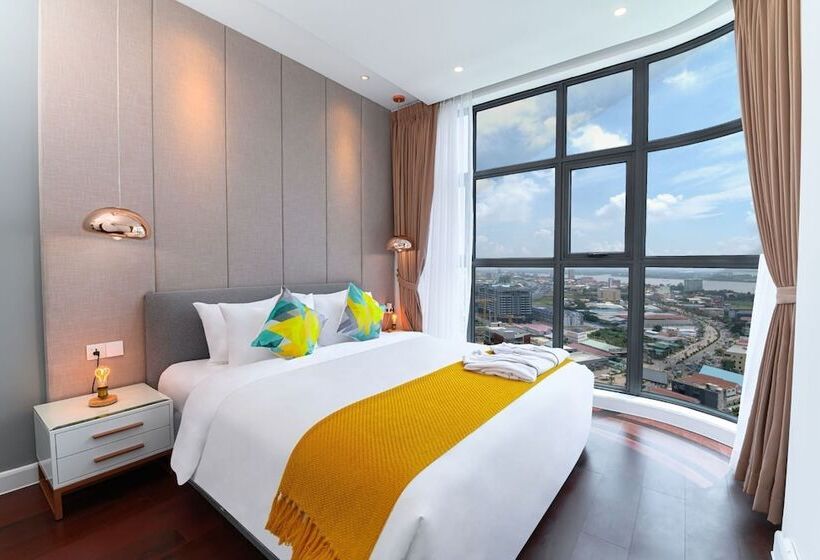 Люкс Семейный 2 Спальни, The Peninsula Phnom Penh