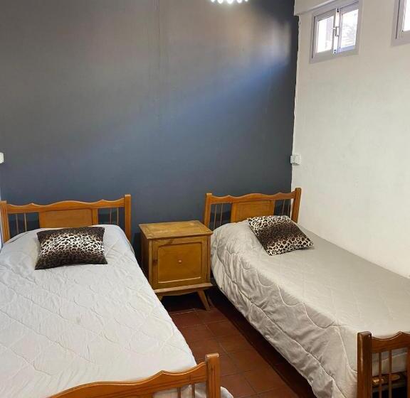 Номер Стандарт Совместная Ванная, 3260hostel