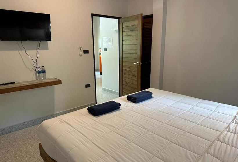 Дом 1 Спальня, The Zohan Resort & Travel Agency