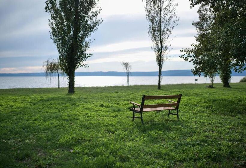 Номер Стандарт Вид на Сад, Lake&more