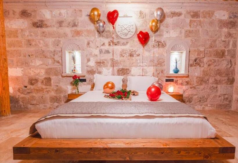 سوئیت با تخت بزرگ, La Fairy Cappadocia Adult Only