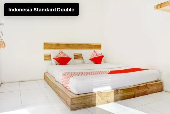Номер Стандарт, Reddoorz At Penginapan Bunda